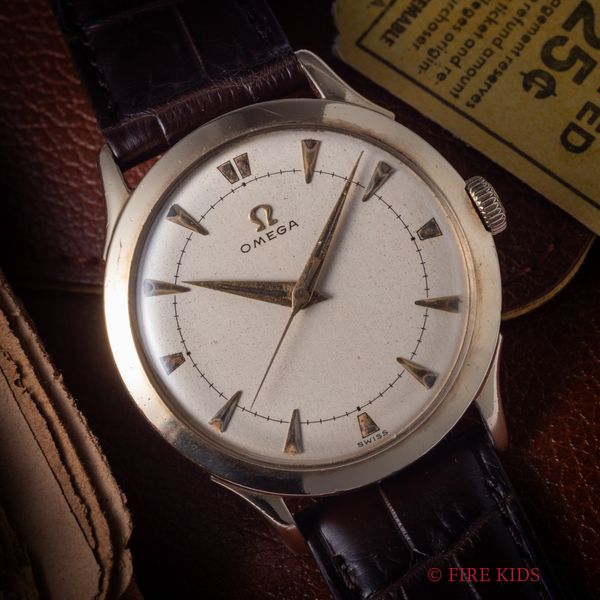 オメガ OMEGA ラウンドケース 1950～1951年製 10金張り USケース 手巻 Cal.371 純正尾錠付