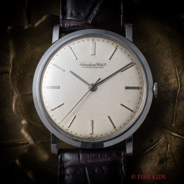 IWC 36mmビッグケース 1957年製 Cal.401 手巻き オールドインター